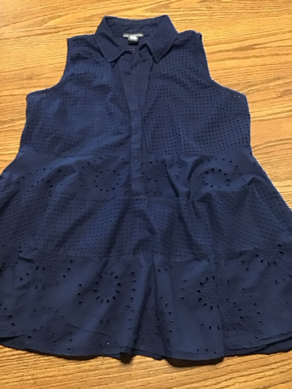 Chelsea & Theodore Navy Eyelet Collared swimsuit coverup size large